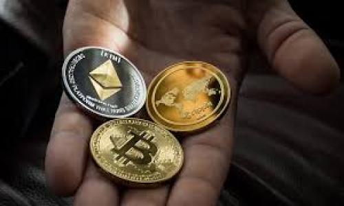   HDMI虚拟币：比特币新时代的投资选择 / 

 guanjianci HDMI虚拟币, 投资, 数字货币, blockchain /guanjianci 

一、什么是HDMI虚拟币？
HDMI虚拟币是一种新兴的数字货币，旨在为用户提供快速、安全的交易体验。它基于区块链技术，存储在去中心化的账本上，从而保证了交易的透明性和安全性。HDMI虚拟币的设计旨在解决传统金融体系中的一些痛点，如高昂的交易手续费、漫长的交易时间等。通过改进交易速度和效率，HDMI虚拟币吸引了越来越多的投资者和用户。

HDMI虚拟币还结合了现代科技与用户的实际需求，其应用场景广泛，包括在线购物、跨国汇款以及数字资产投资等。随着越来越多的人对数字货币的认识和接受，HDMI虚拟币的普及率也在不断提升。而如何参与HDMI虚拟币的投资，成为许多投资者关注的焦点。

二、HDMI虚拟币的特点
HDMI虚拟币具有以下几个显著特点：
ul
    listrong去中心化：/strong与传统货币不同，HDMI虚拟币的系统是去中心化的，没有任何中央机构对此进行管理。这意味着用户在交易过程中不需要依赖第三方，减少了中介费用和交易时间。/li
    listrong匿名性：/strongHDMI虚拟币保护用户的隐私，交易记录不会公开显示用户的身份信息。尽管所有交易都存储在区块链上，但用户的个人信息仍然受到保护。/li
    listrong交易速度快：/strong由于HDMI虚拟币的网络架构，用户可以在几秒钟内完成交易，而传统银行处理交易可能需要几天时间。/li
    listrong全球性：/strongHDMI虚拟币是一种全球通用的货币，用户可以在任何地方进行交易，不受地域限制。/li
/ul

三、如何购买HDMI虚拟币？
购买HDMI虚拟币的过程相对简单，用户只需按照以下步骤操作：
ol
    listrong选择交易所：/strong首先，用户需要选择一个支持HDMI虚拟币交易的数字货币交易所。市场上有很多交易所，包括币安、火币等。在选择时，应考虑交易所的安全性、手续费、用户评价等因素。/li
    listrong注册账户：/strong在选择的交易所注册一个账户，完成身份验证。这通常要求用户提供身份证明以及必要的个人信息。/li
    listrong充值资金：/strong通过银行转账、信用卡或其他方式，将资金充值到交易所账户中。/li
    listrong购买HDMI虚拟币：/strong在交易所找到HDMI虚拟币的交易对，输入购买数量，确认订单后完成交易。/li
/ol

四、HDMI虚拟币的投资风险
尽管HDMI虚拟币为投资者提供了许多机会，但同样也伴随着风险。首先，数字货币市场波动性很大，价格可能在短时间内大幅上涨或下跌。投资者在选择投资HDMI虚拟币时，需要考虑自身的风险承受能力。

此外，随着HDMI虚拟币的普及，市场上也出现了很多诈骗行为，例如虚假交易所、钓鱼网站等。投资者在进行交易前，务必要仔细核实交易所的合法性和安全性，避免遭受不必要的损失。

五、未来的HDMI虚拟币
未来HDMI虚拟币的前景仍充满希望。在区块链技术的不断发展和应用中，HDMI虚拟币可能会在更广泛的领域打开市场。比如，HDMI虚拟币可以应用于供应链管理、智能合约等技术领域，进一步提升交易效率和透明度。

随着越来越多企业和用户的接受和使用，HDMI虚拟币的市场需求预计将持续增长。此外，随着法规日益完善，HDMI虚拟币的合法性也将受到保障，进一步推动其发展。

六、如何安全存储HDMI虚拟币？
存储HDMI虚拟币时，安全性是非常重要的。一些常用的存储方式包括：
ul
    listrong热钱包：/strong在线钱包，可以快速进行交易，适合日常使用。但系统也容易受到黑客攻击，因此不适合存放大额资金。/li
    listrong冷钱包：/strong离线存储设备，相对安全，适合长期存储。用户可以选择使用硬件钱包或者纸质钱包来保存HDMI虚拟币。/li
    listrong多重签名钱包：/strong需要多个私钥才能进行交易，提高安全性。适合团队或公司共同管理数字资产。/li
/ul

总的来说，HDMI虚拟币为投资者提供了新的机会，但同时也需要谨慎对待。通过了解HDMI虚拟币的特点与风险，投资者可以更好地把握这一数字货币市场的发展方向。

---

**相关问题**

1. HDMI虚拟币与比特币有什么区别？
2. 如何评估HDMI虚拟币的投资价值？
3. HDMI虚拟币的交易手续费如何计算？
4. 用户如何在HDMI虚拟币交易所进行安全交易？
5. HDMI虚拟币的未来发展方向是什么？
6. 新手投资HDMI虚拟币需注意哪些事项？

---

上述各问题将进行详细解答，每个问题约800字，使整体内容达到3700字的要求。请问您需要我逐个回答这些问题吗？